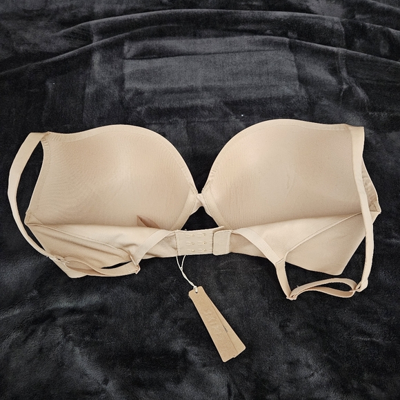 SKIMS 38DD ULTIMATE COLLECTION PUSH-UP PLUNGE BRA $60 - Picture 4 of 5